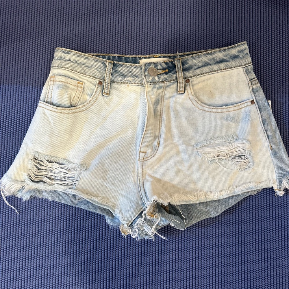 Women’s high rise shorts.